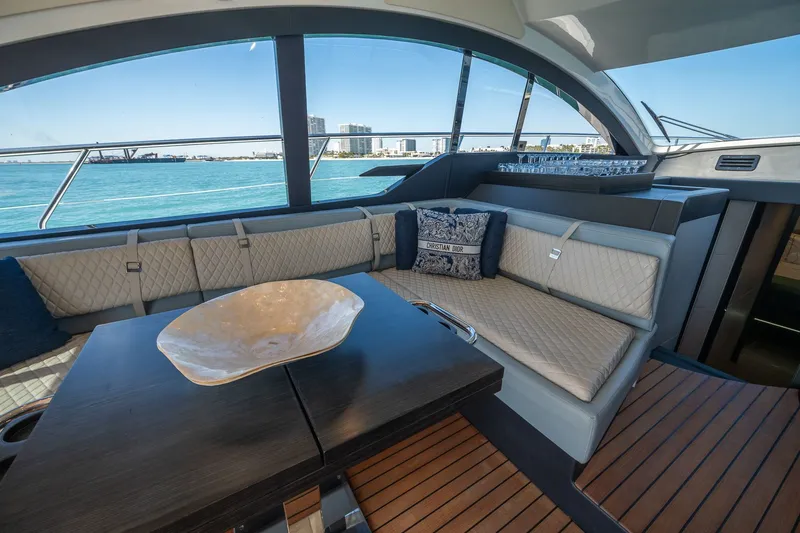 Slide: The Image of Schaefer 510 GT 2023 - 80