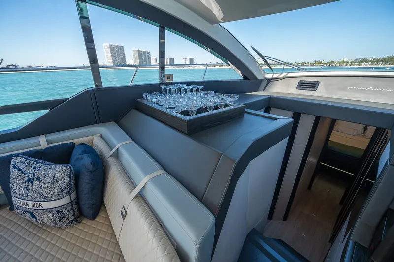 Slide: The Image of Schaefer 510 GT 2023 - 84