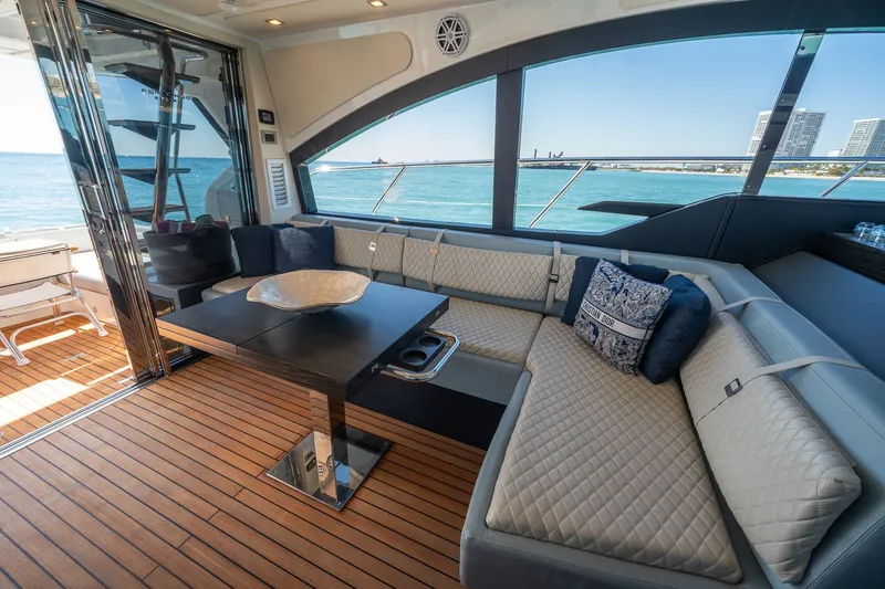 Slide: The Image of Schaefer 510 GT 2023 - 86