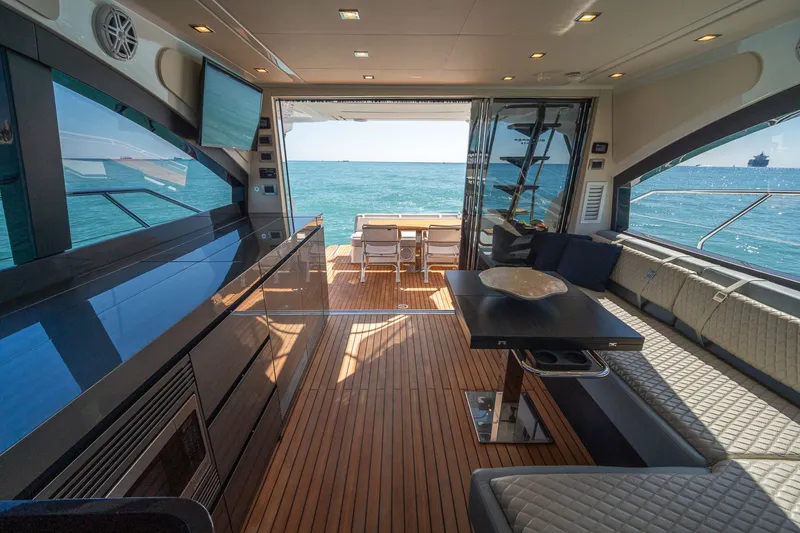 Slide: The Image of Schaefer 510 GT 2023 - 87