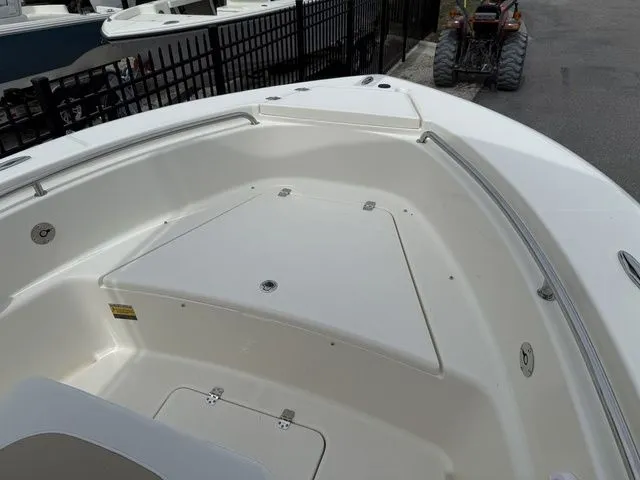 Slide: The Image of Bulls Bay 200 Center Console 2025 - 6