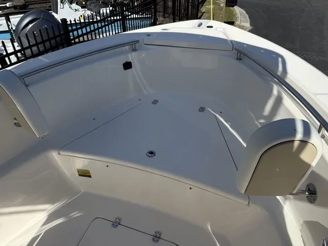 Slide: The Image of Bulls Bay 230 Center Console 2026 - 8