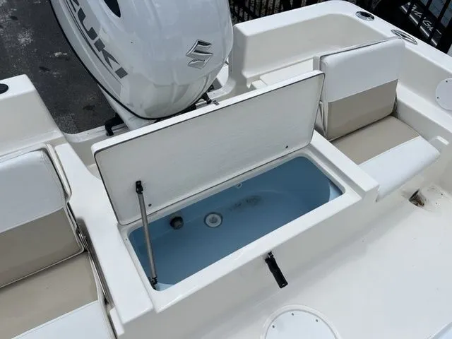 Slide: The Image of Bulls Bay 2200 XS 2026 - 20