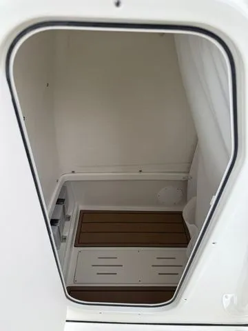 Slide: The Image of Bulls Bay 255 Center Console 2026 - 14