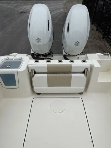 Slide: The Image of Bulls Bay 255 Center Console 2026 - 24