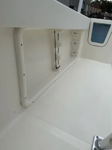 Slide: The Image of Bulls Bay 255 Center Console 2026 - 28