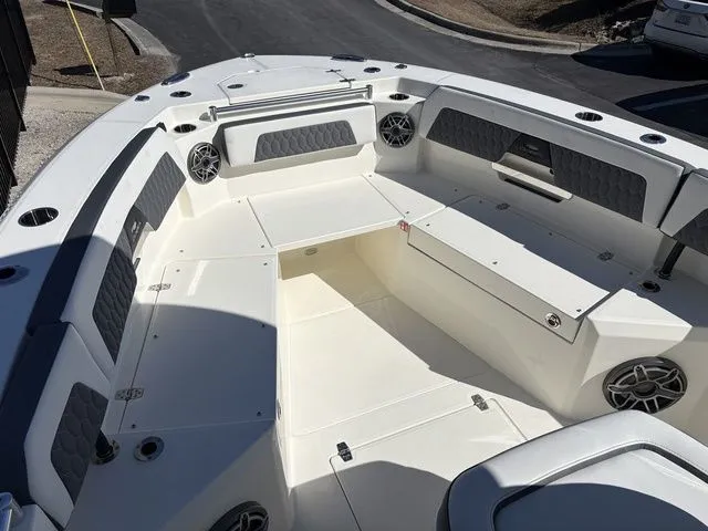 Slide: The Image of Cobia 265 Center Console 2026 - 15