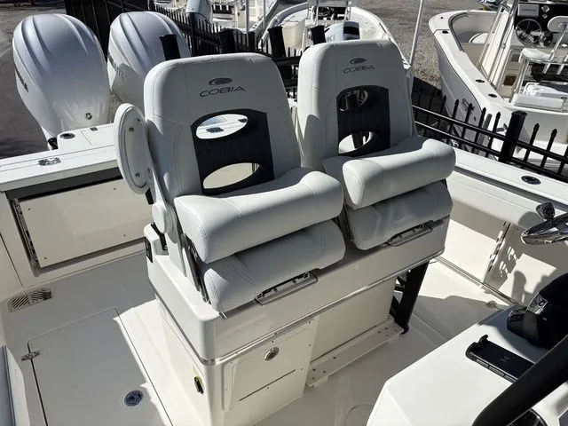 Slide: The Image of Cobia 265 Center Console 2026 - 23