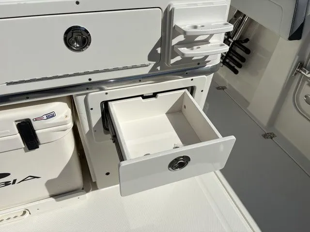 Slide: The Image of Cobia 265 Center Console 2026 - 33