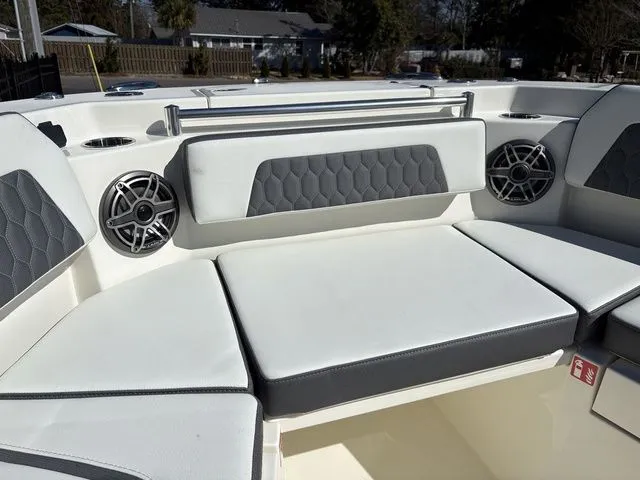 Slide: The Image of Cobia 265 Center Console 2026 - 8