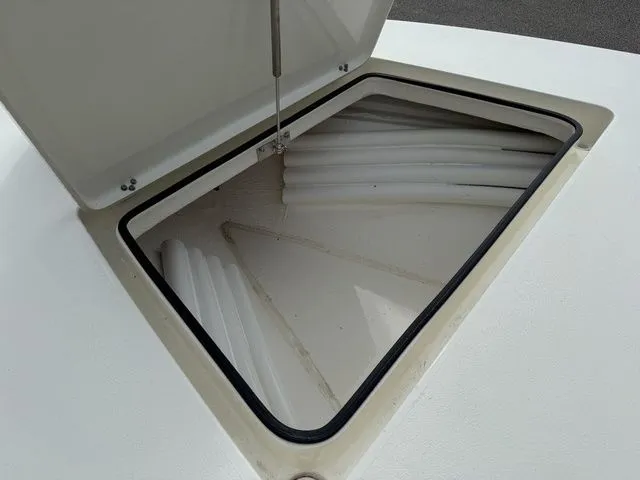 Slide: The Image of Maverick 17 HPX-S 2025 - 11