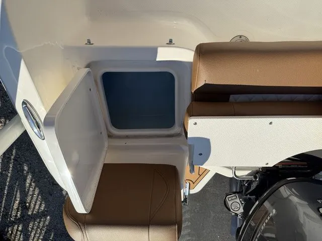 Slide: The Image of Pioneer 180 Islander 2026 - 34