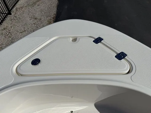 Slide: The Image of Pioneer 180 Sportfish 2026 - 10