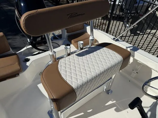 Slide: The Image of Pioneer 180 Sportfish 2026 - 17