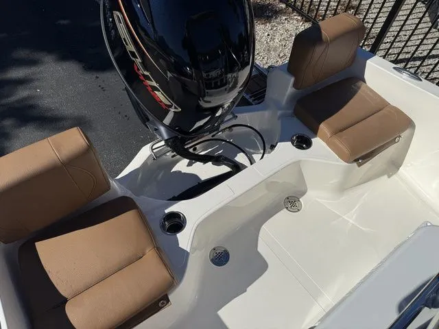 Slide: The Image of Pioneer 180 Sportfish 2026 - 19