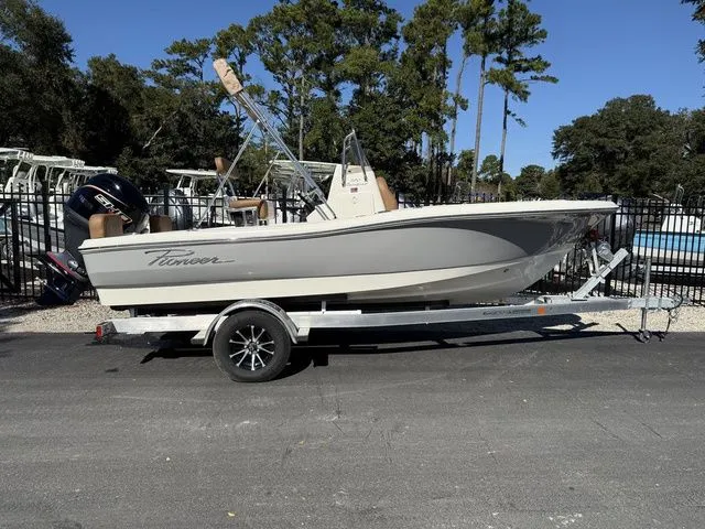 Slide: The Image of Pioneer 180 Sportfish 2026 - 2