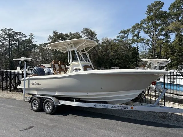 The Image of Pioneer 222 Islander 2026 - 1