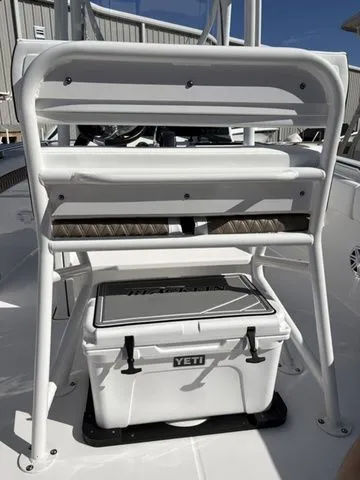 Slide: The Image of Blackfin 222 CC 2024 - 25