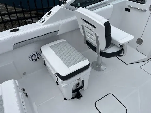 Slide: The Image of Blackfin 232 DC 2024 - 19