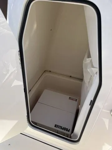 Slide: The Image of Pioneer 220 Bay Sport 2025 - 15