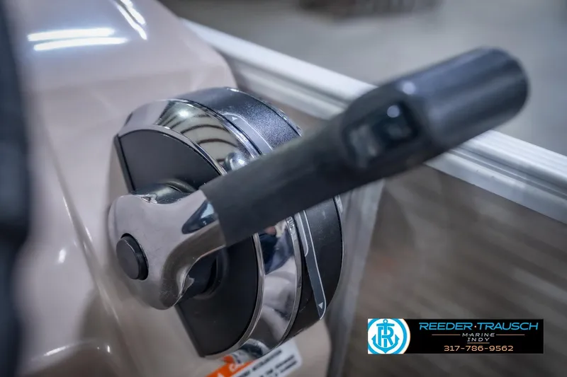 Slide: The Image of Close-up of throttle control on 2018 Bennington 23 SSRX boat. - 37