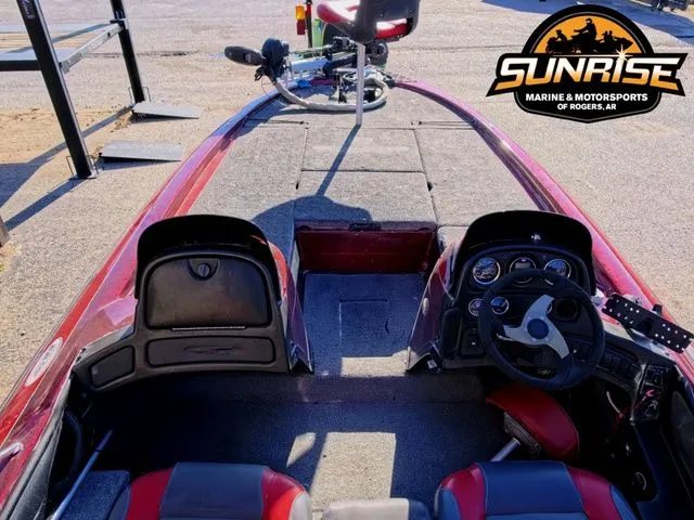 Slide: The Image of Skeeter X225 2004 - 15