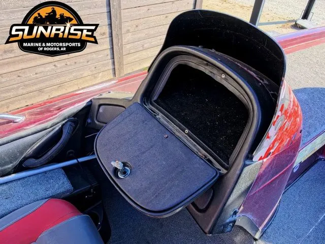 Slide: The Image of Skeeter X225 2004 - 19