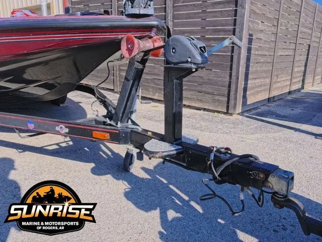 Slide: The Image of Skeeter X225 2004 - 7