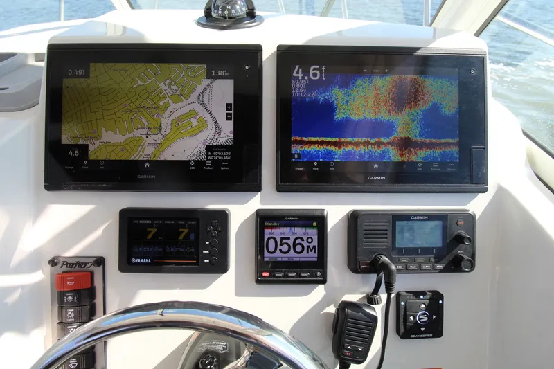 Slide: The Image of Parker Marine 2510 Xld 2020 - 23