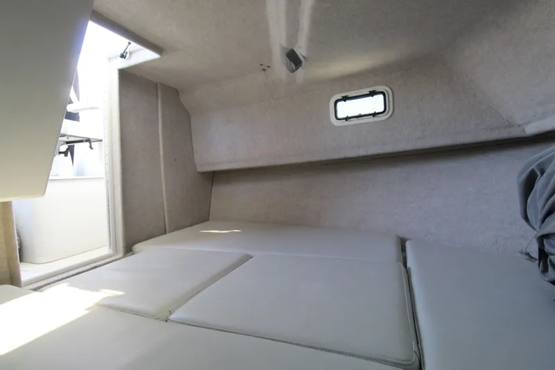 Slide: The Image of Parker Marine 2510 Xld 2020 - 33