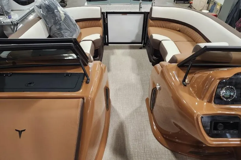 Slide: The Image of 2026 Avalon 23 LSZ VRB Windshield boat interior with luxurious seating and modern design. - 11