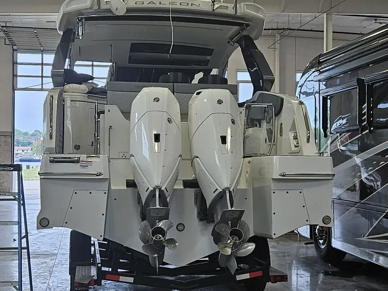 Slide: The Image of Galeon 325 GTO 2024 - 2