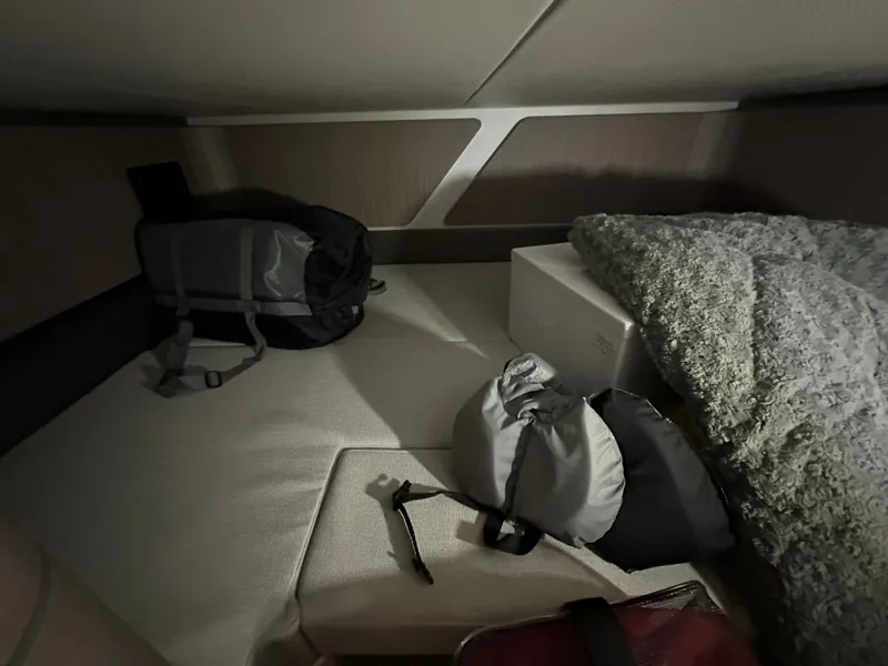 Slide: The Image of Galeon 325 GTO 2024 - 20