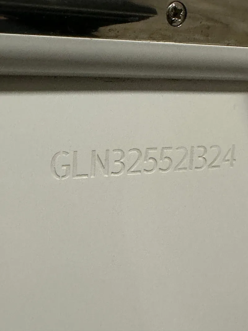 Slide: The Image of Galeon 325 GTO 2024 - 23