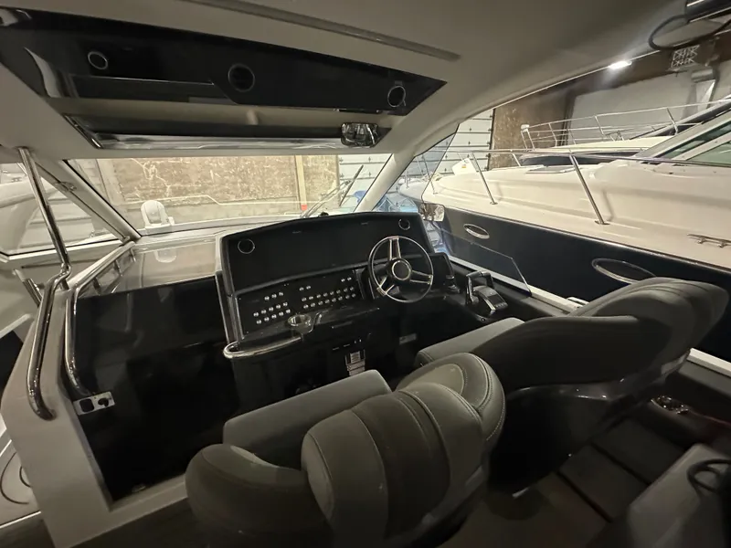 Slide: The Image of Galeon 325 GTO 2024 - 7