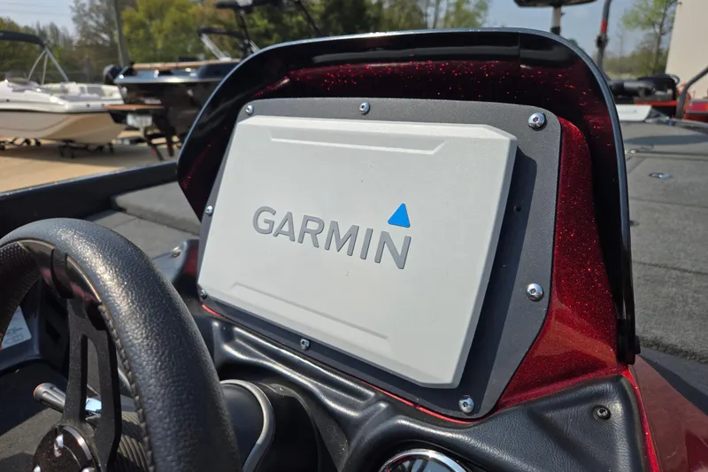 Slide: The Image of 2019 Skeeter ZX250 boat with Garmin navigation system on dashboard. - 17