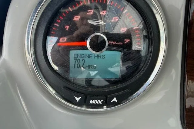 Slide: The Image of 2023 Chaparral 21 SSi boat tachometer displaying 78.2 engine hours. - 17