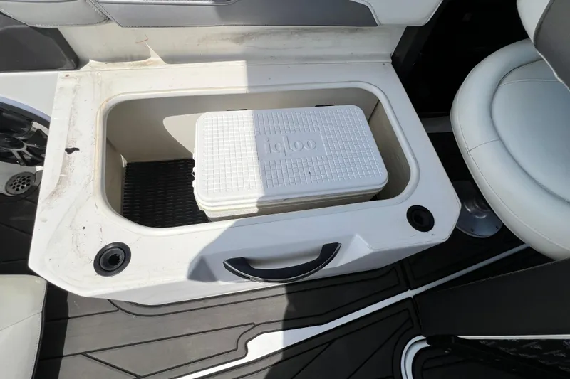 Slide: The Image of Built-in cooler compartment on 2015 Monterey 268SS Super Sport boat. - 36