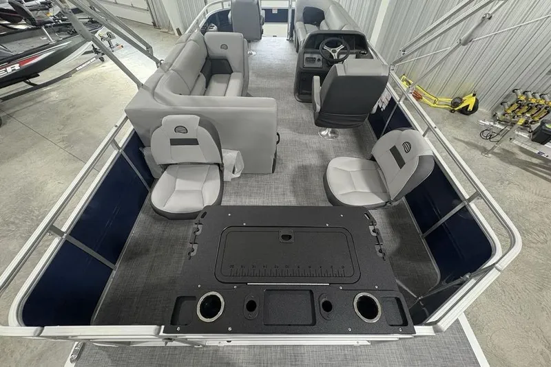 Slide: The Image of Interior view of Sun Tracker SportFish 20 DLX pontoon boat, 2026 model. - 33