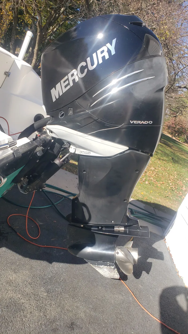 Slide: The Image of 2009 Triton 225 CC with Mercury Verado outboard motor. - 5