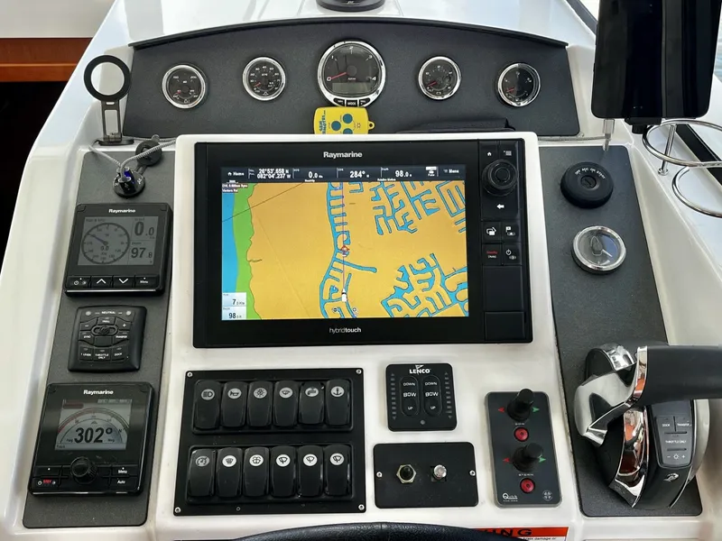 Slide: The Image of Beneteau Swift Trawler 34 2017 - 33