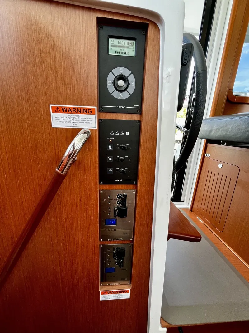 Slide: The Image of Beneteau Swift Trawler 34 2017 - 35