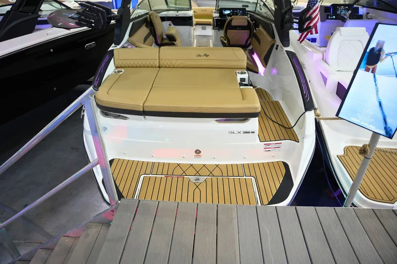 Slide: The Image of Sea Ray SLX 260 Surf 2025 - 6