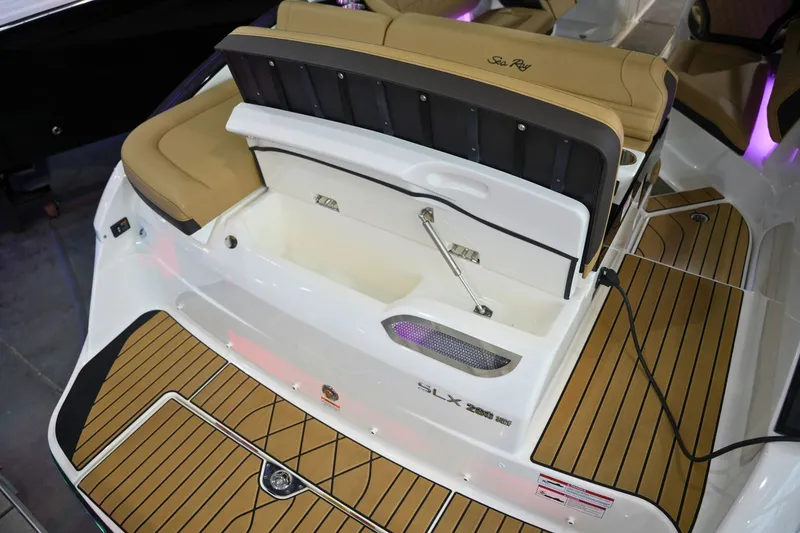 Slide: The Image of Sea Ray SLX 260 Surf 2025 - 8