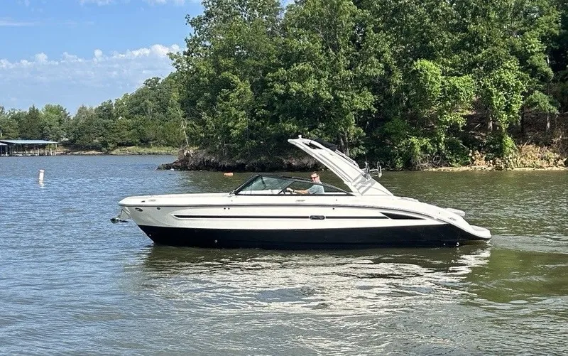 Slide: The Image of Sea Ray SDX 270 Surf 2025 - 21