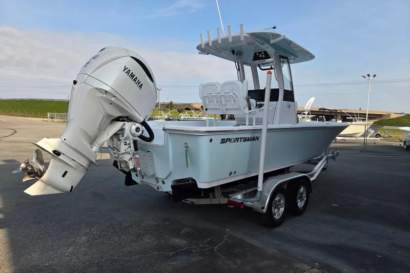 Slide: The Image of 2026 Sportsman Masters 247OE Bay Boat with Yamaha engine on trailer. - 4