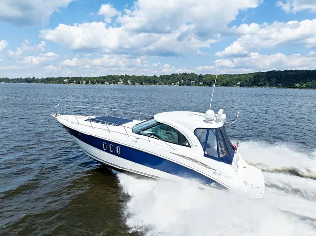 Slide: The Image of Cruisers 390 Express Coupe 2007 - 42