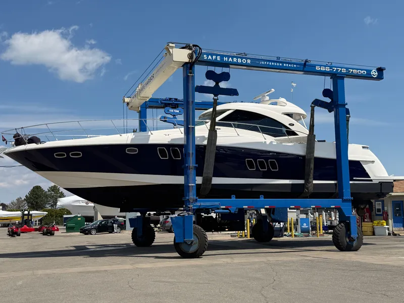 Slide: The Image of Sea Ray 60 Sundancer 2006 - 10