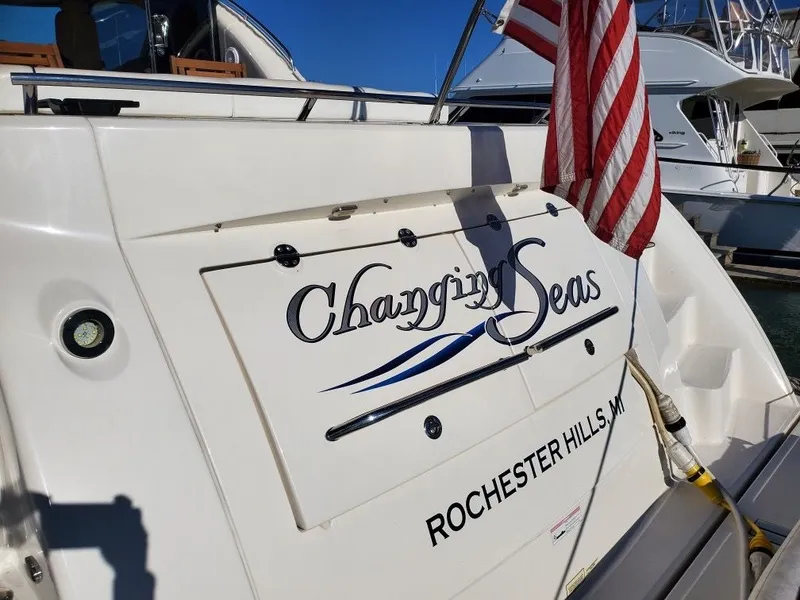 Slide: The Image of Sea Ray 60 Sundancer 2006 - 11