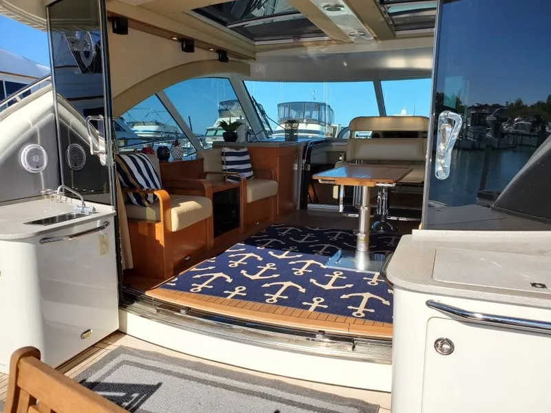Slide: The Image of Sea Ray 60 Sundancer 2006 - 15